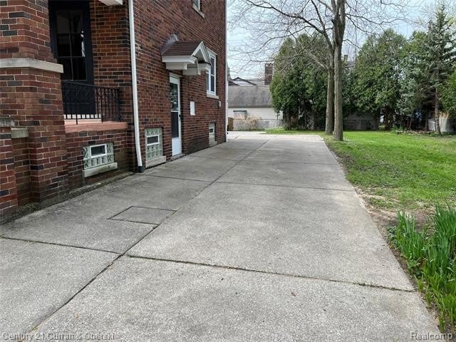 21507 Edna Street – photo 2