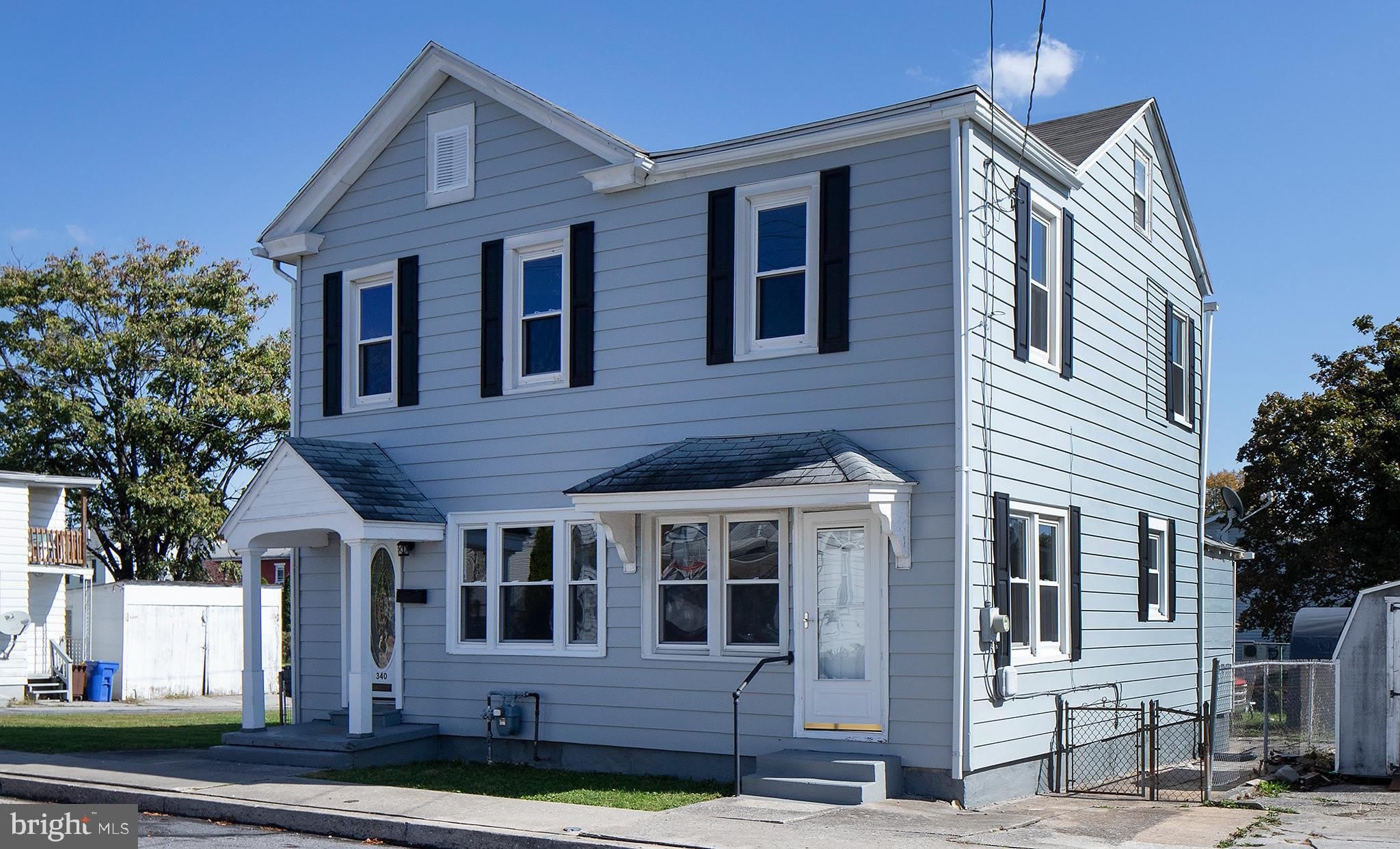 340 S WOOD Street – photo 1