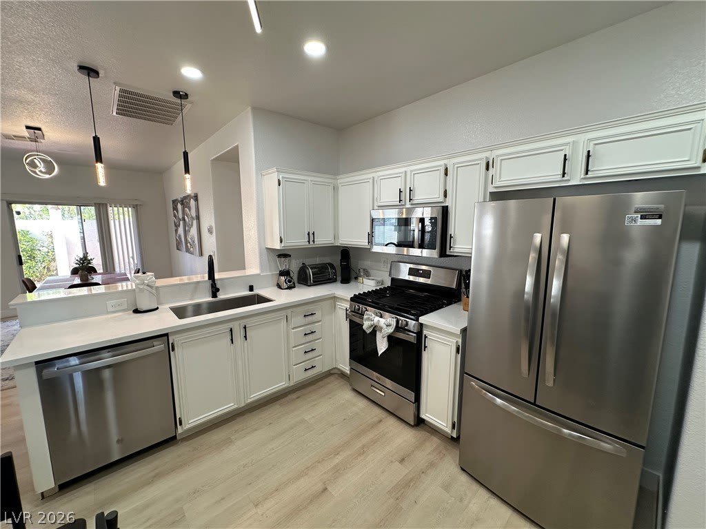 9825 Garamound Avenue – photo 2