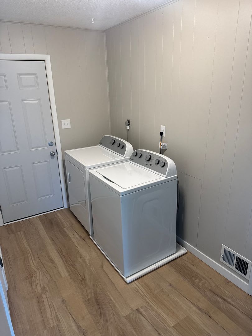 1 bd 1 ba updated apartment in Hudson IA – photo 3