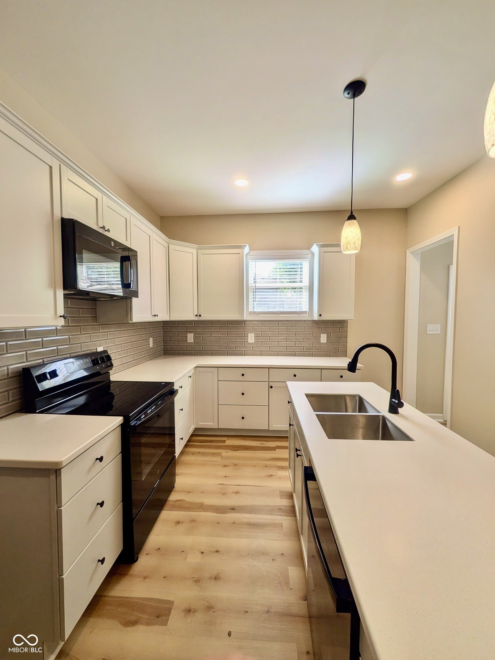3256 Ruckle Street – photo 5