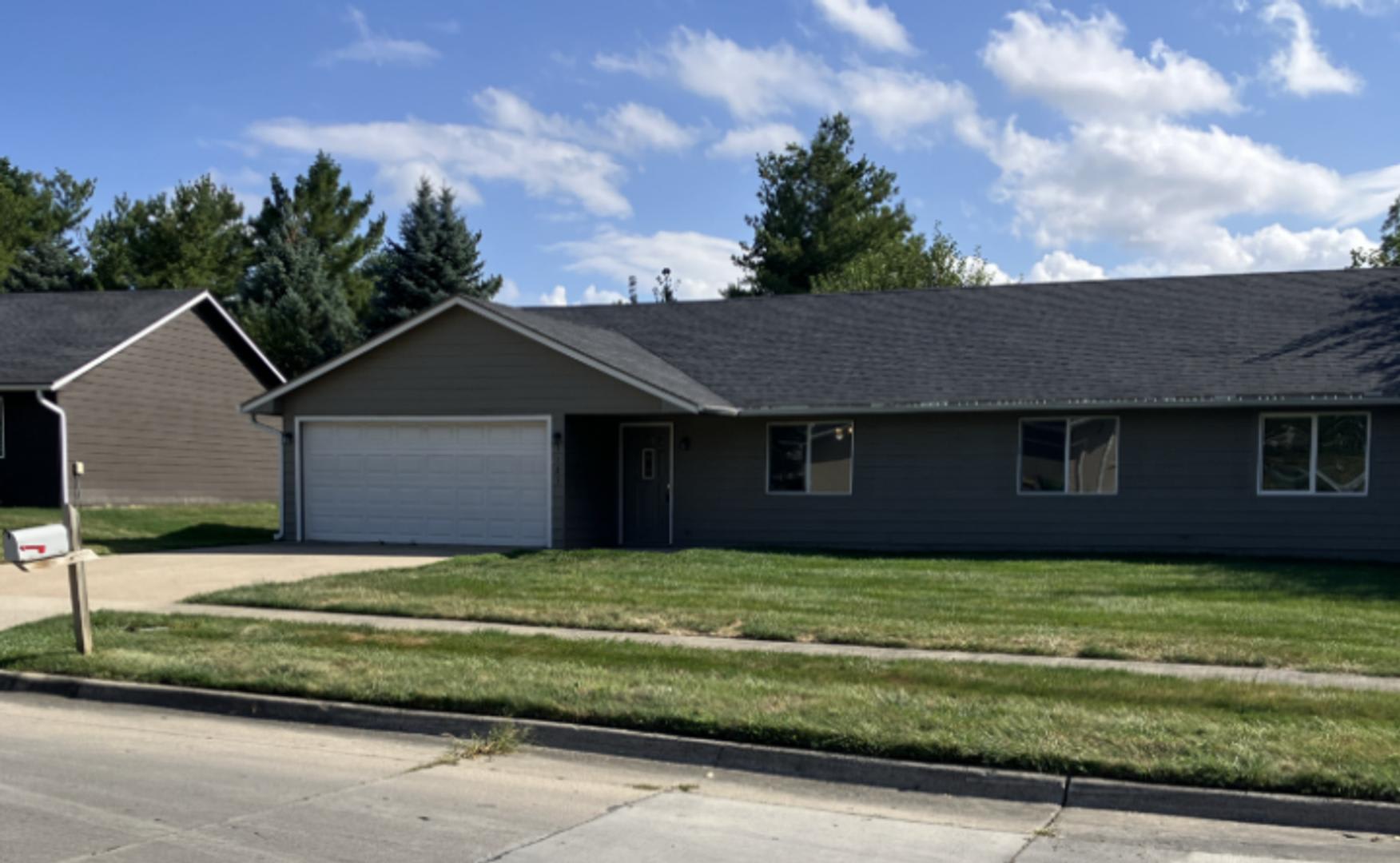3 Bedroom Home For Rent In Newton Ia – photo 2