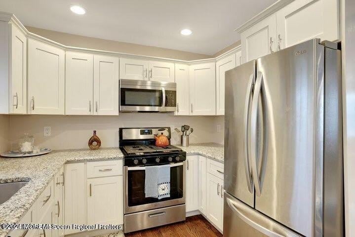 272 Hearn Avenue – photo 5
