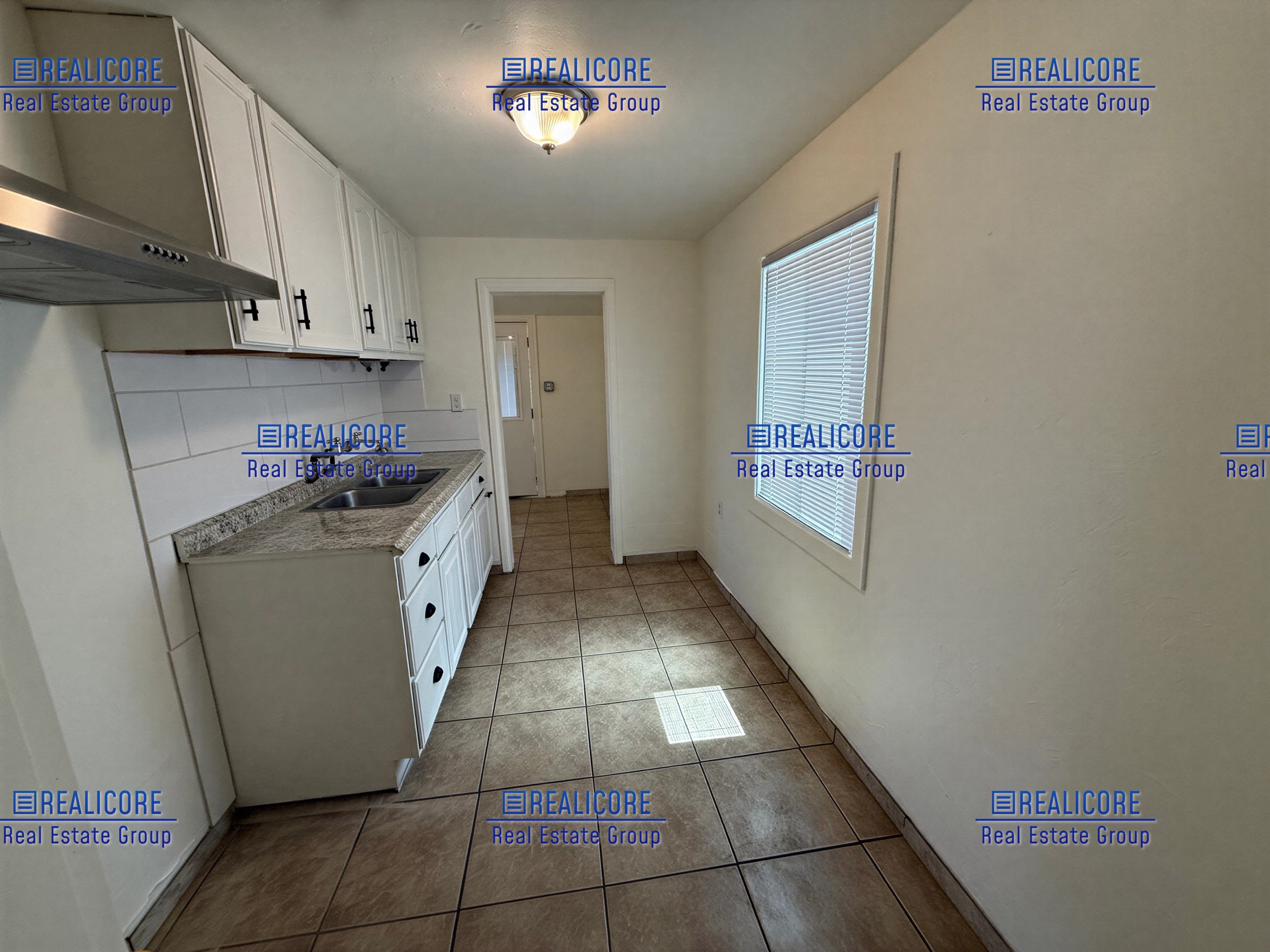 7663 Elm Street – photo 5