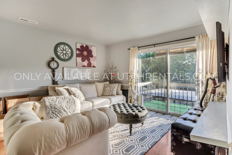 5761 S Waterbury Cir – photo 1