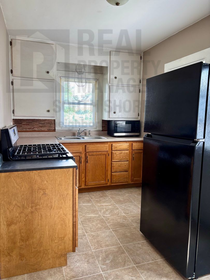 Spacious 3Bed/1.5Bath Close to Valparaiso – photo 3