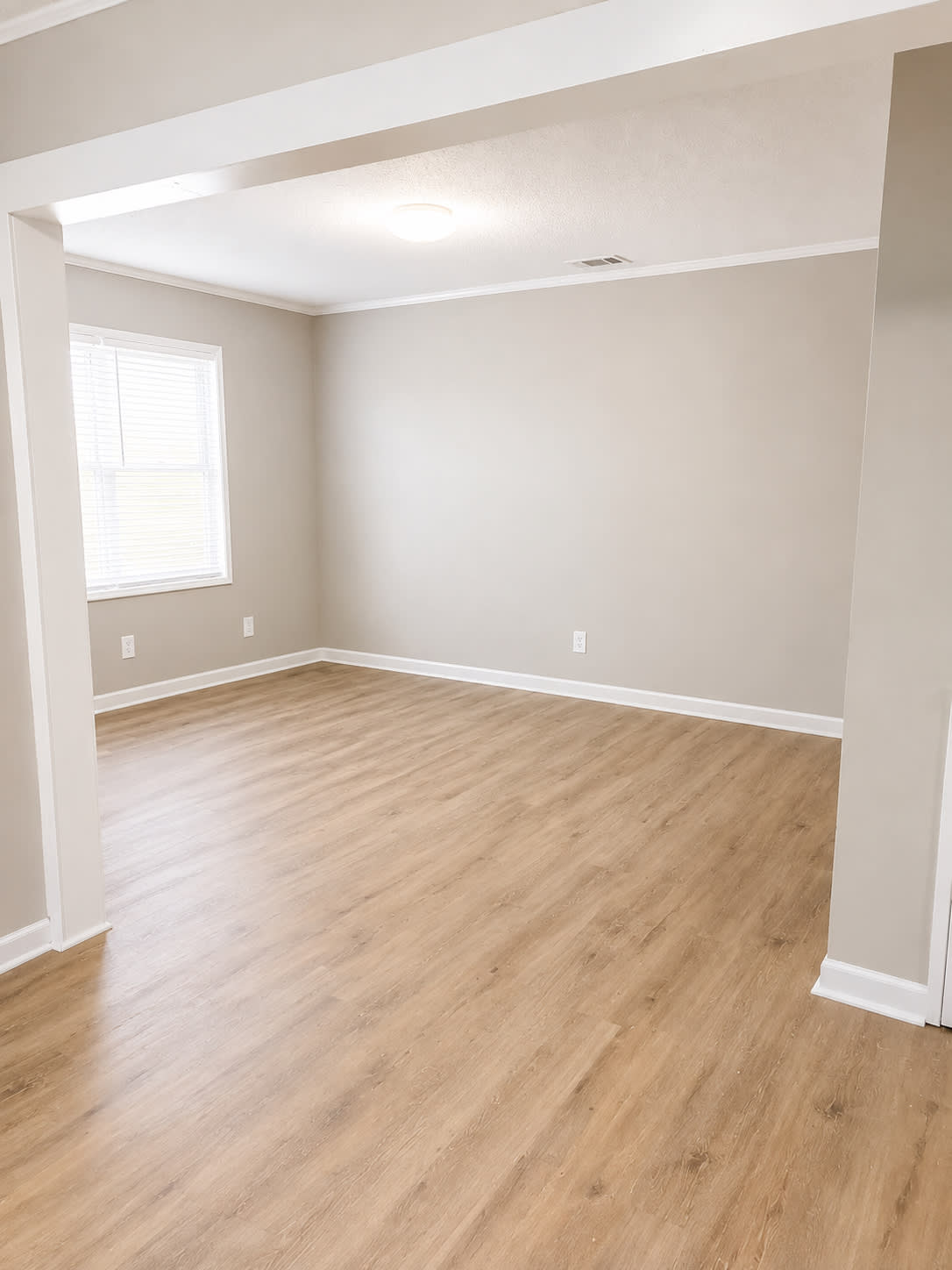 5028 Acorn Dr – photo 4