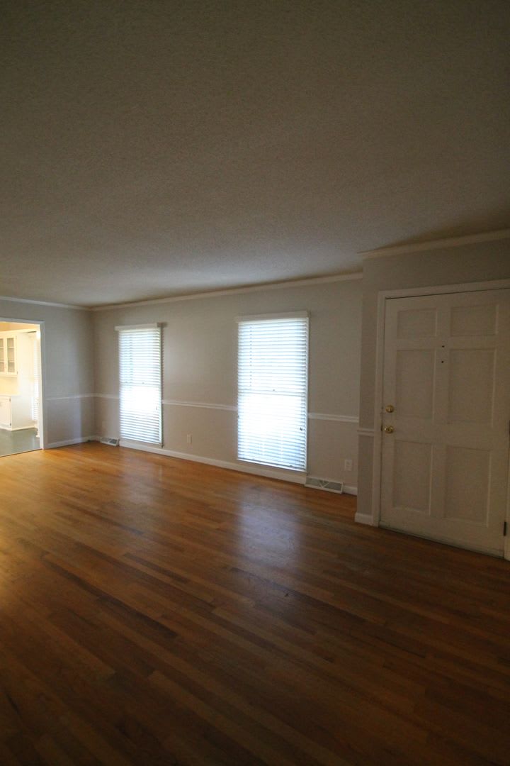 Exclusively Offered By Muse Realty Llc – photo 3