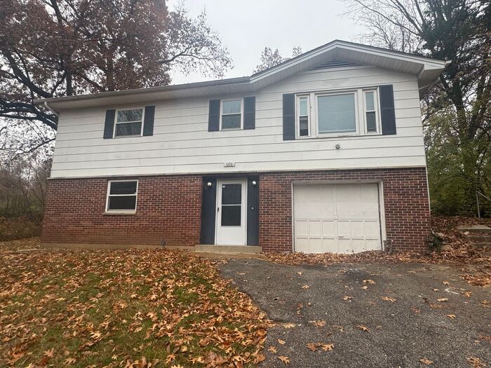 101 Scott Avenue – photo 1