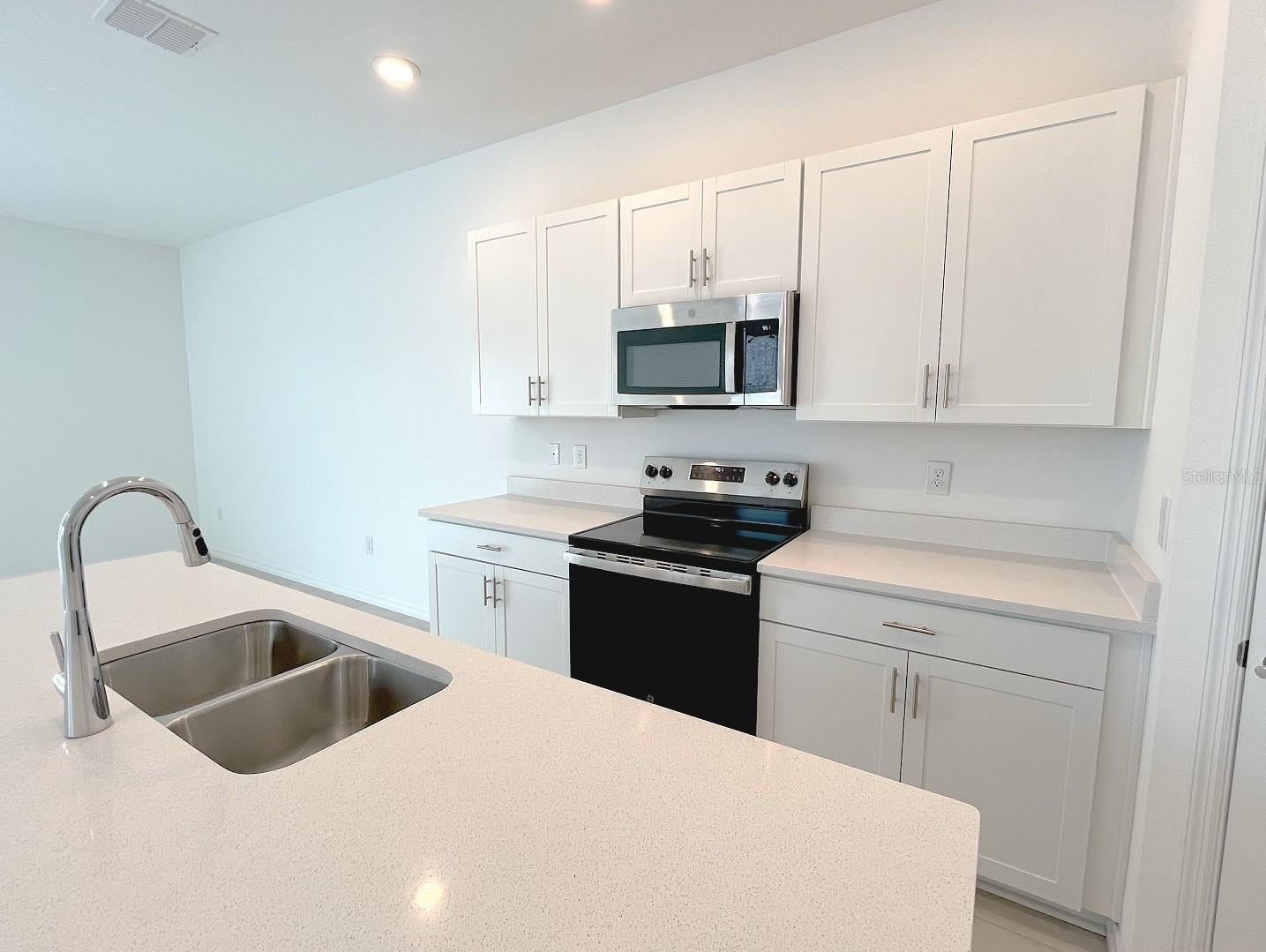 11832 GLENSIDE Terrace – photo 5