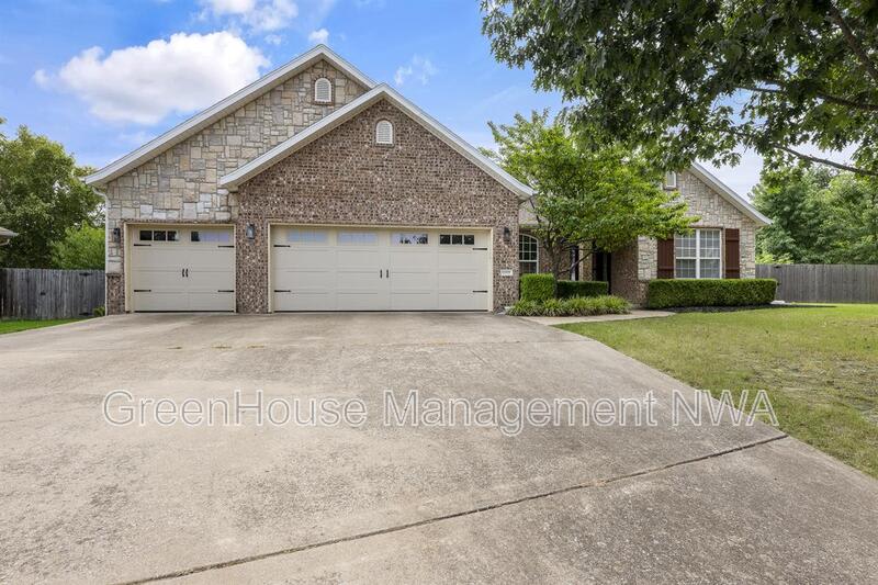 4003 SW Hawthorne Place – photo 1