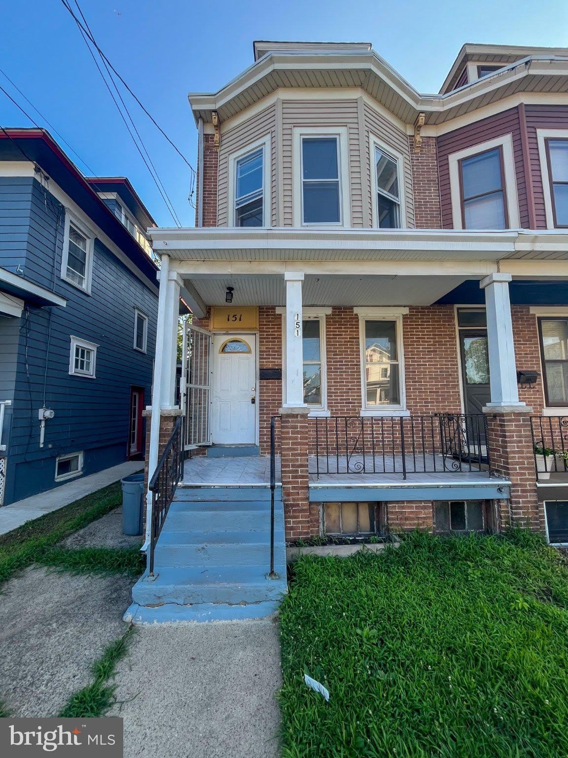 151 Joan Terrace – photo 1