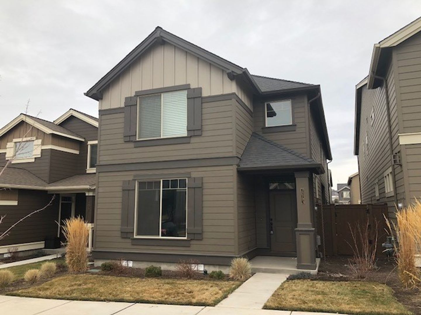 3 Bed 2 5 Bath Single Family Home In Ne Bend Sierra Drive – photo 1