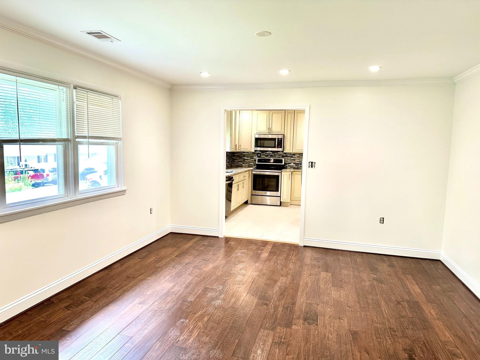 1176 IDYLEWILD Drive – photo 5
