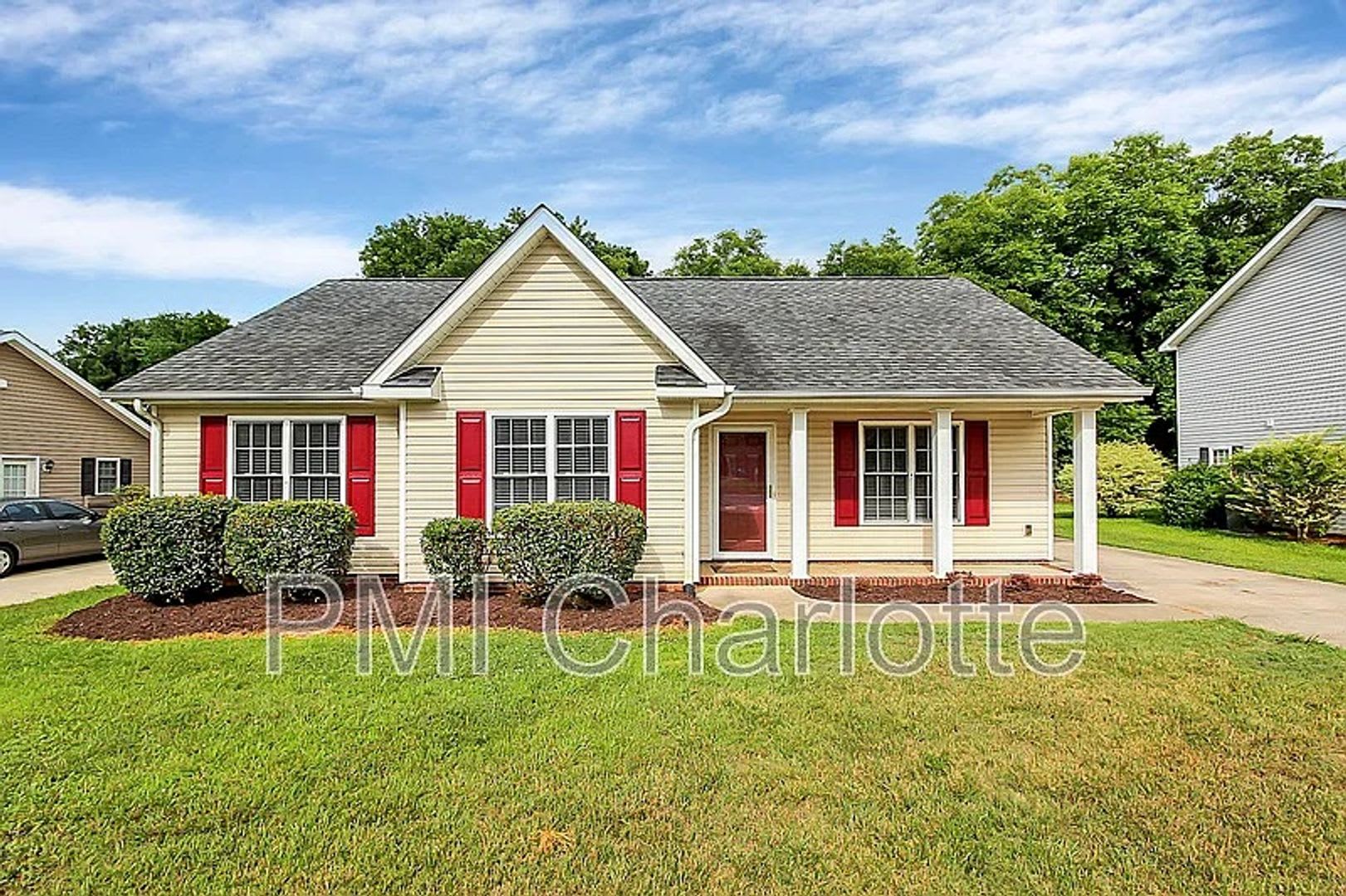 Room In 3 Bedroom Home At S Ridge Ave – photo 3