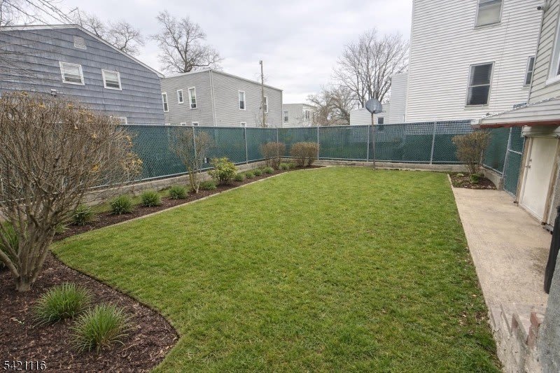 138-140 Stuyvesant Ave – photo 2