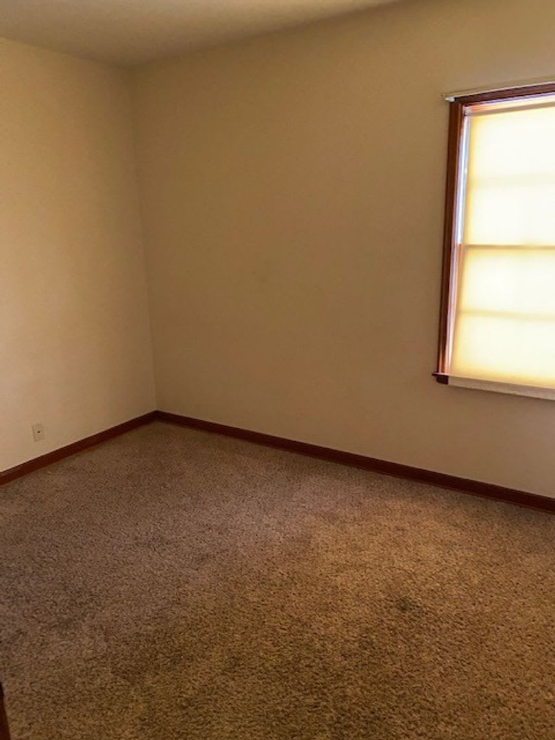 3 Bedroom 1 Bathroom House Near Concordia – photo 4