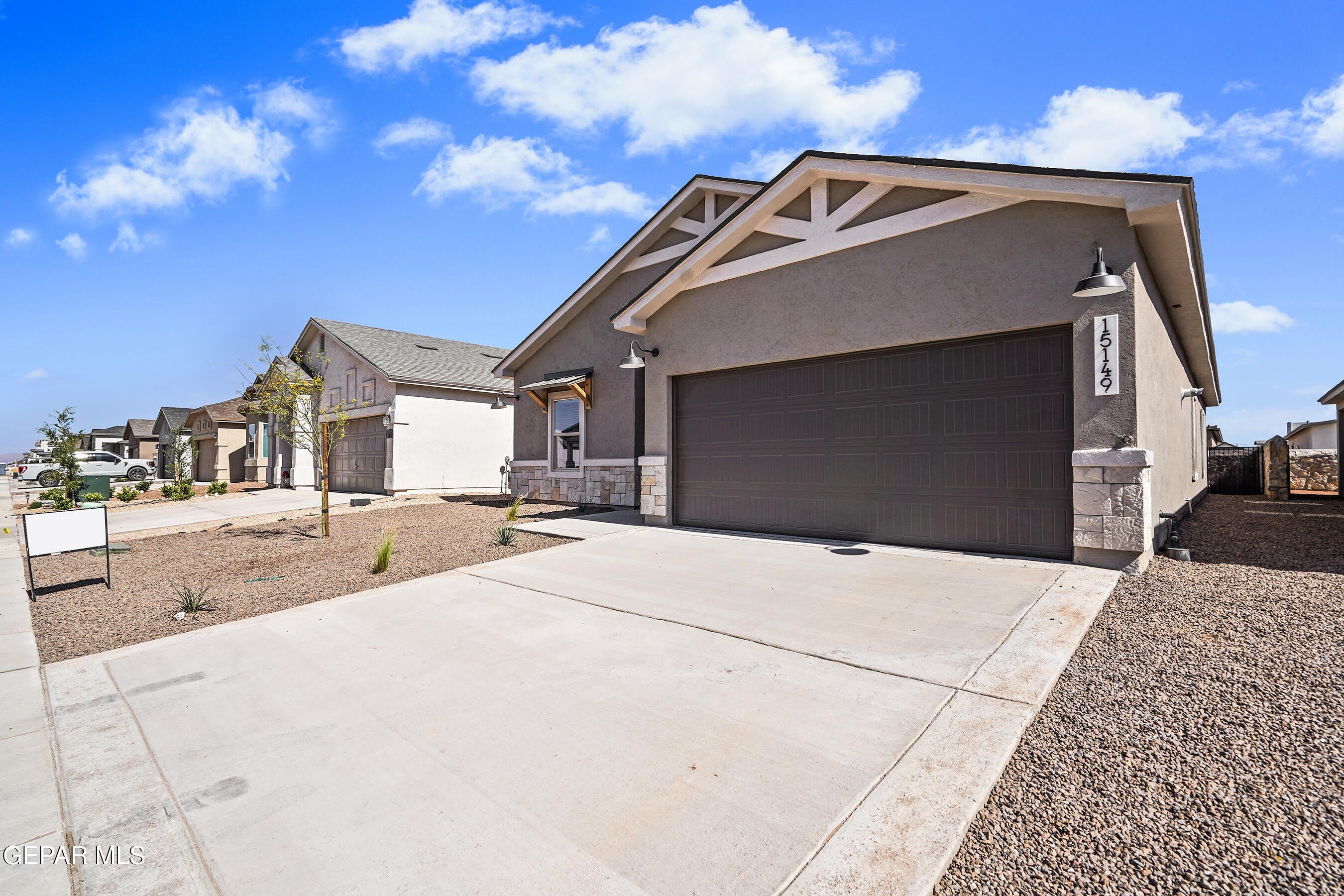 15153 AMBITION Avenue – photo 2