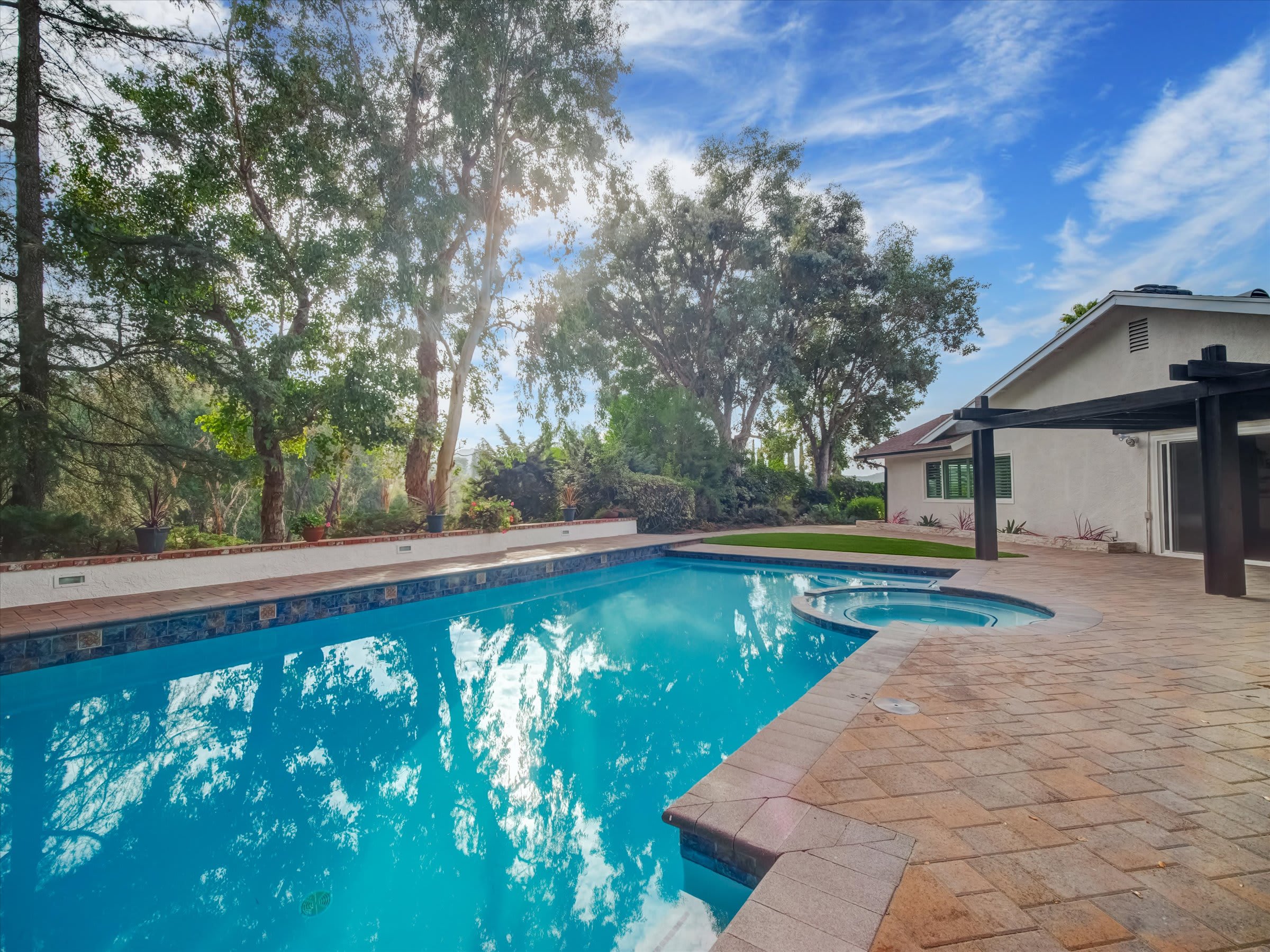 4732 Del Moreno Drive – photo 5
