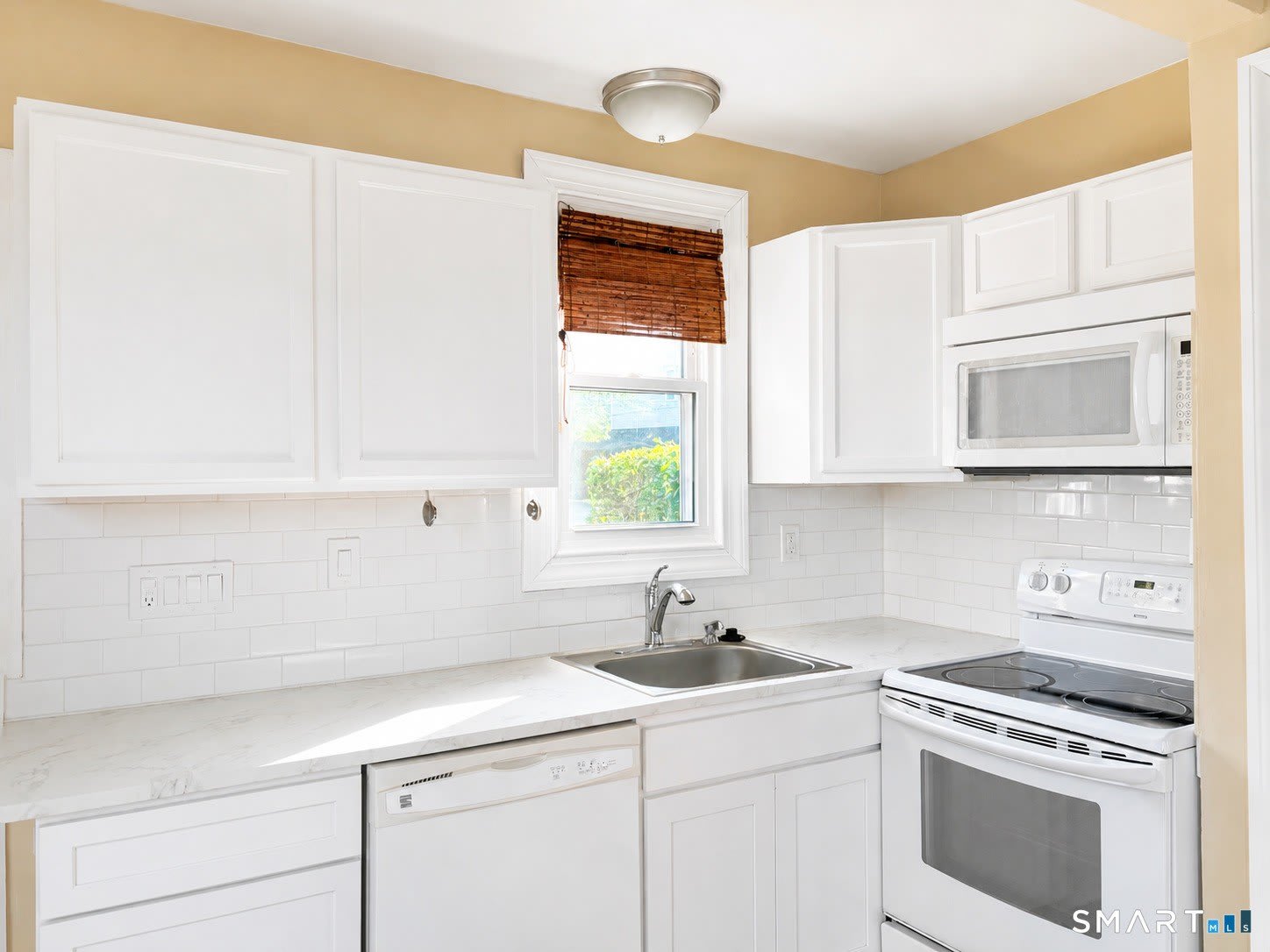 400 Treadwell Street – photo 4