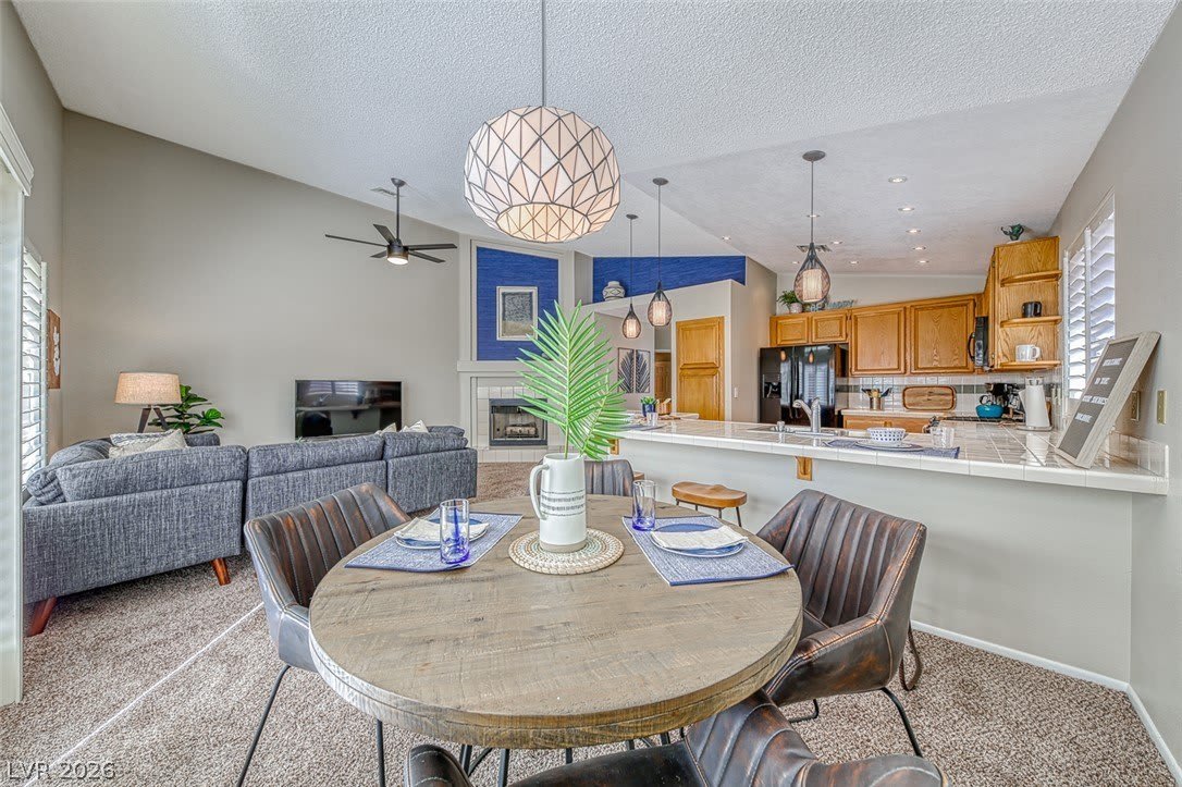 8421 Honeywood Circle – photo 4