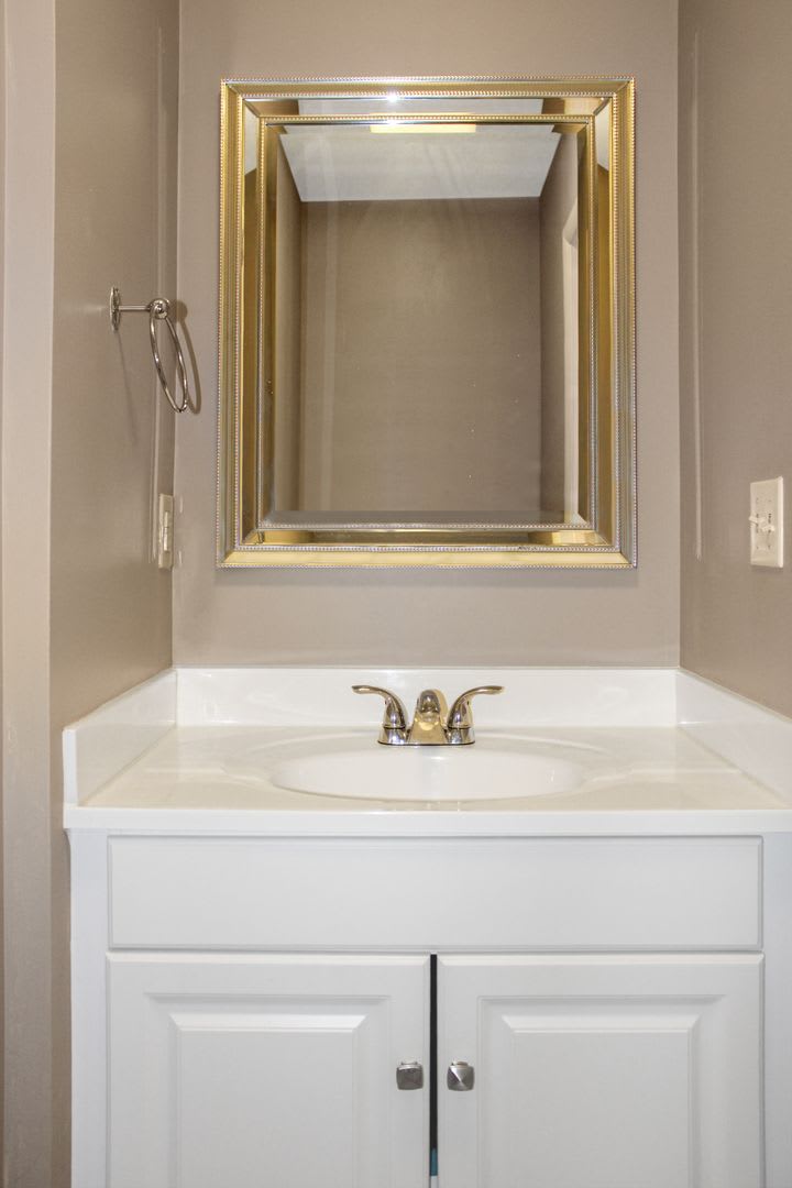 Cozy 2-story Townhouse – photo 5
