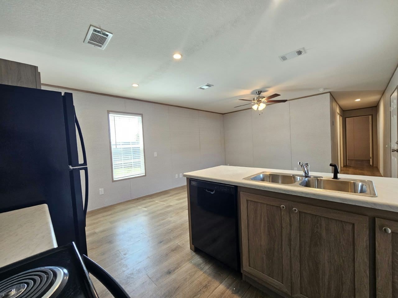 491 Suwanee Drive – photo 4