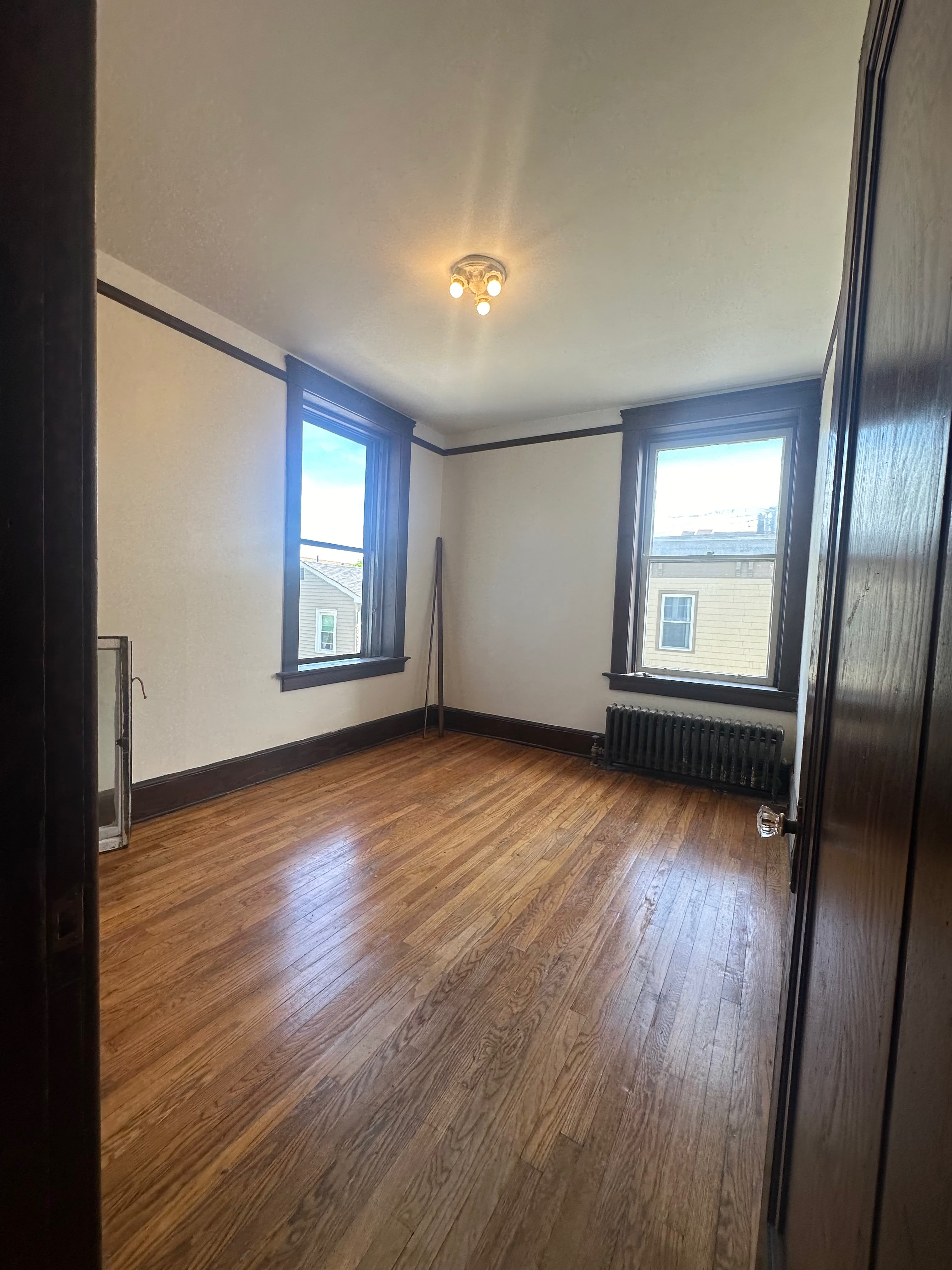 165 W 3rd Street – photo 4