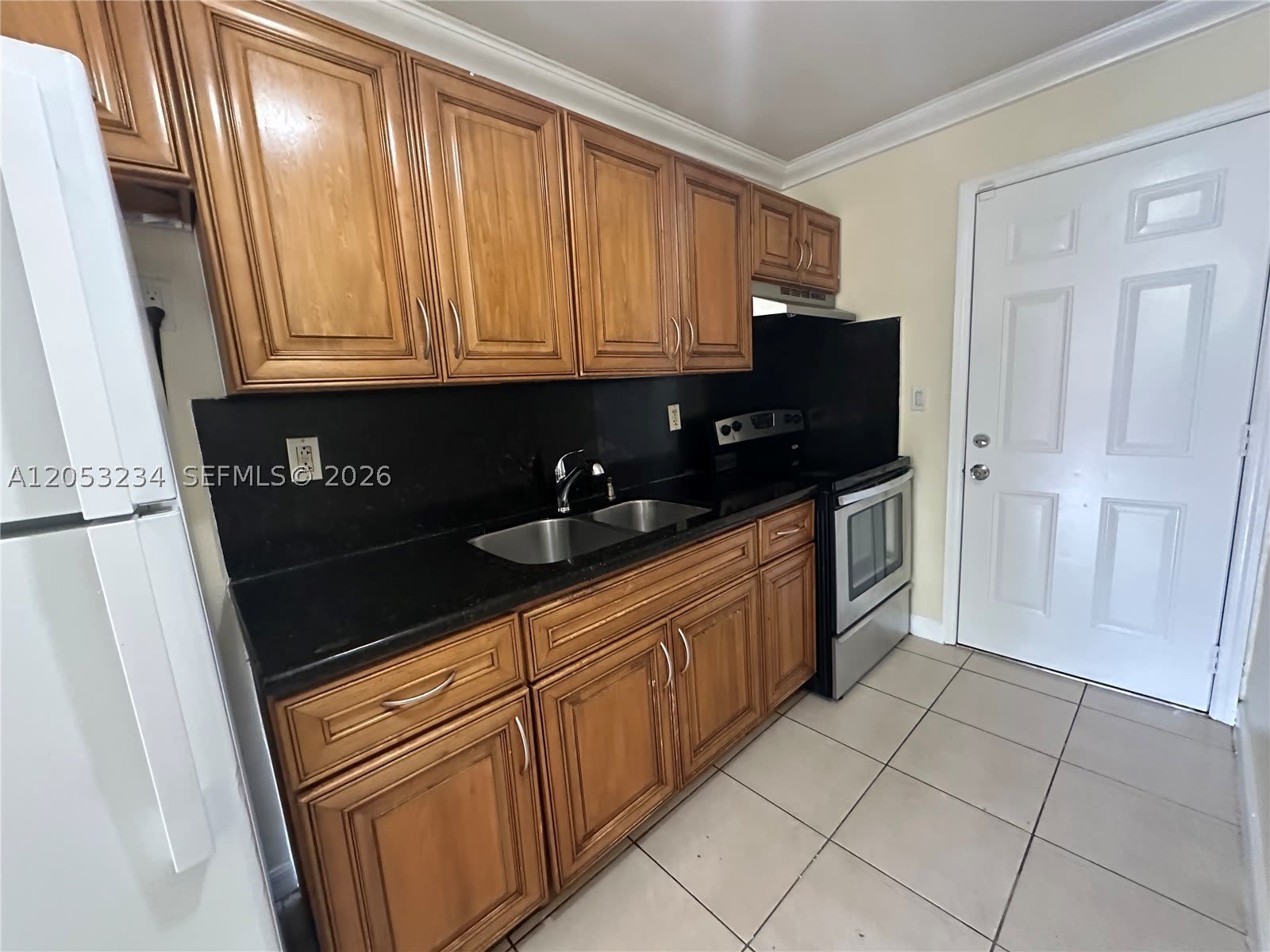 280 NW 39th St – photo 5