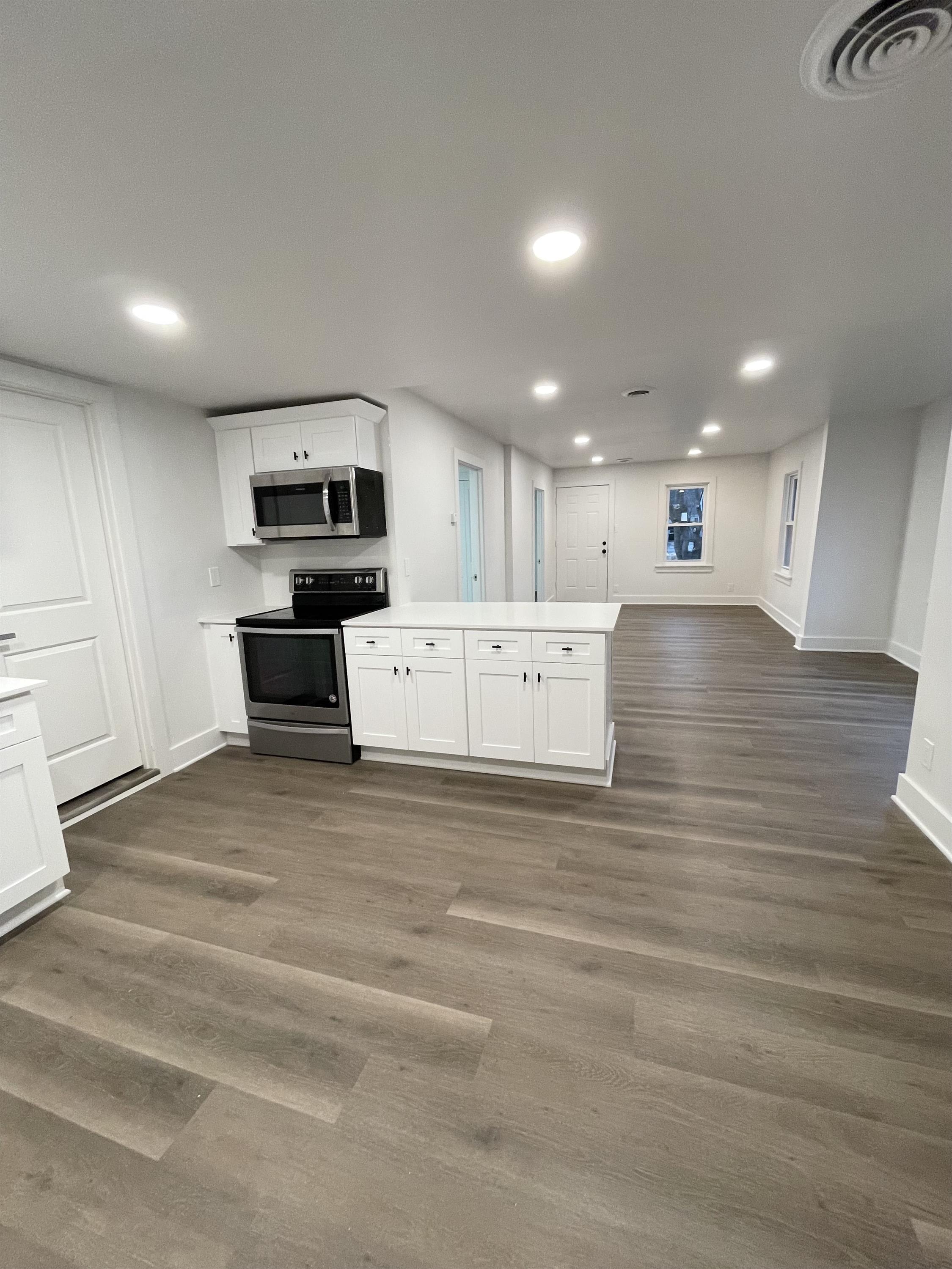 90 West Meyers Avenue – photo 5