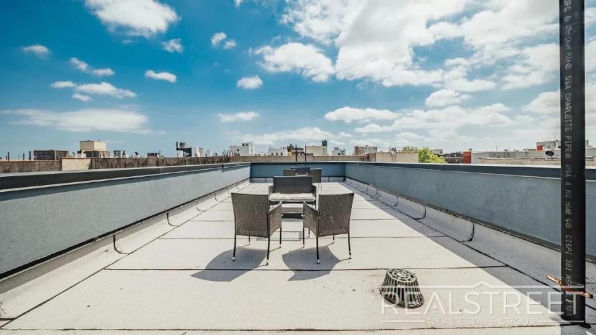 1526 Park Place – photo 2