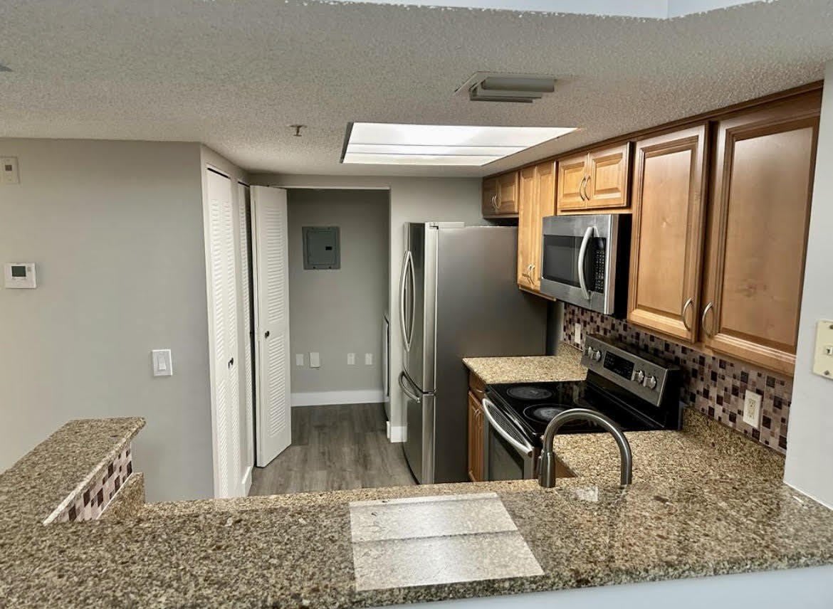 5021 N WILES Road – photo 4