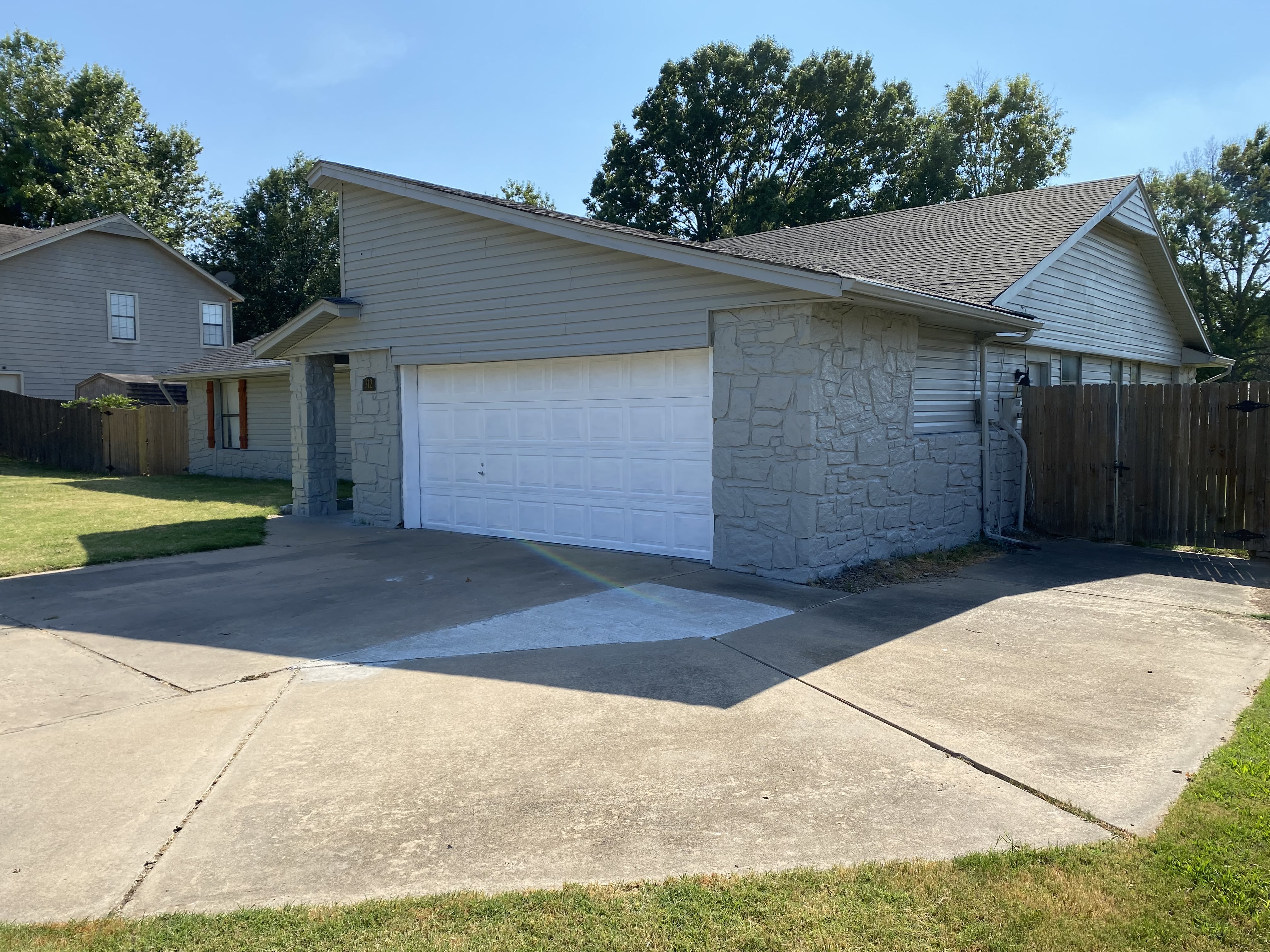 312 S Indianwood Ave – photo 5