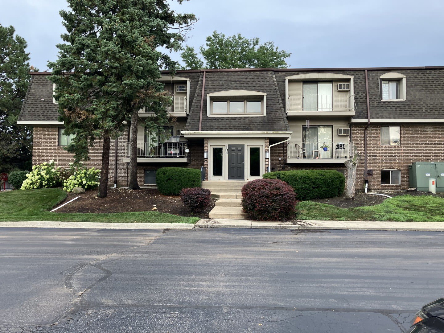 104 E Bailey Road – photo 1
