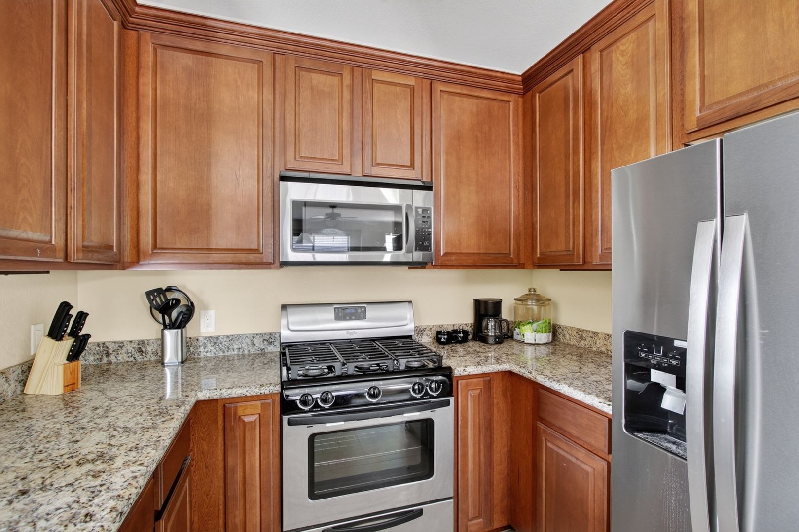 Gorgeous townhome near NAU – photo 3