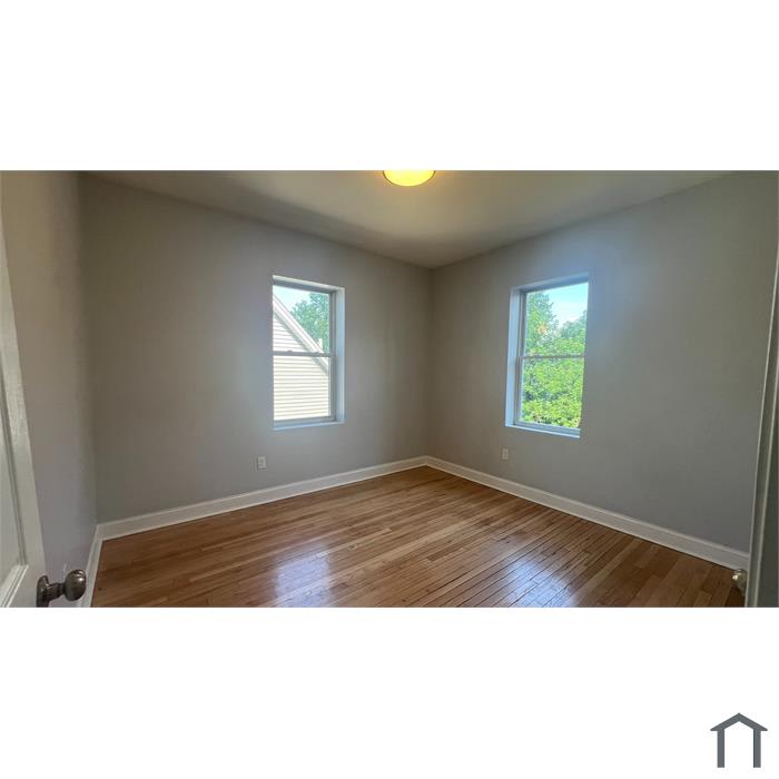 6 Sterling St – photo 4
