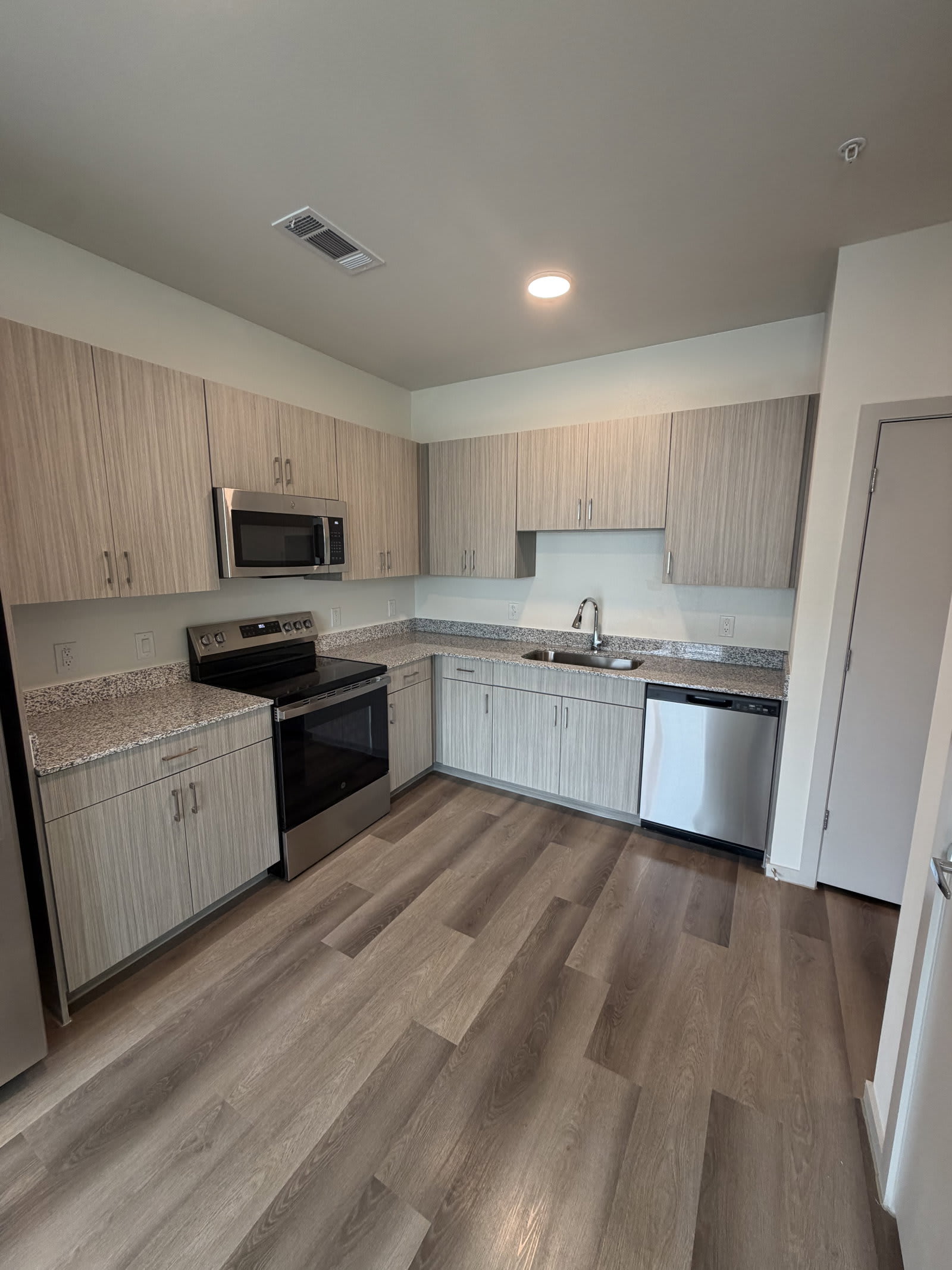 6410 South U.S. 75 – photo 1