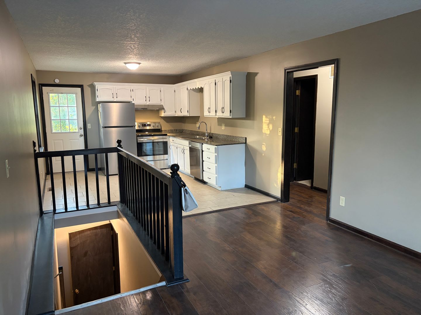 Secluded Parkville Duplex – photo 2