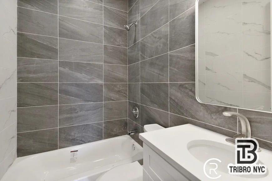 704 Macdonough Street – photo 5
