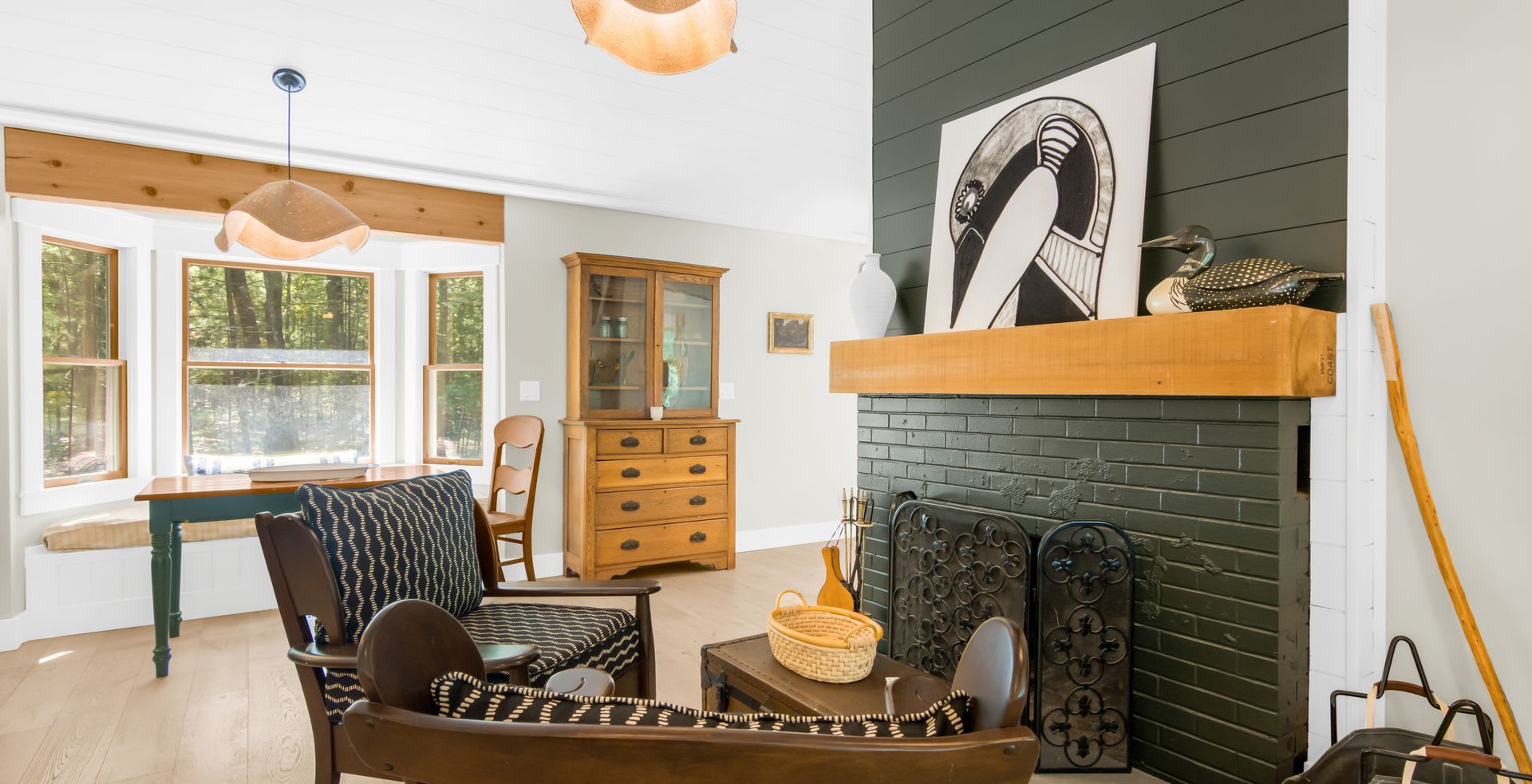 Beautifully Remodeled Furnished Rental on Arbutus Lake – photo 3