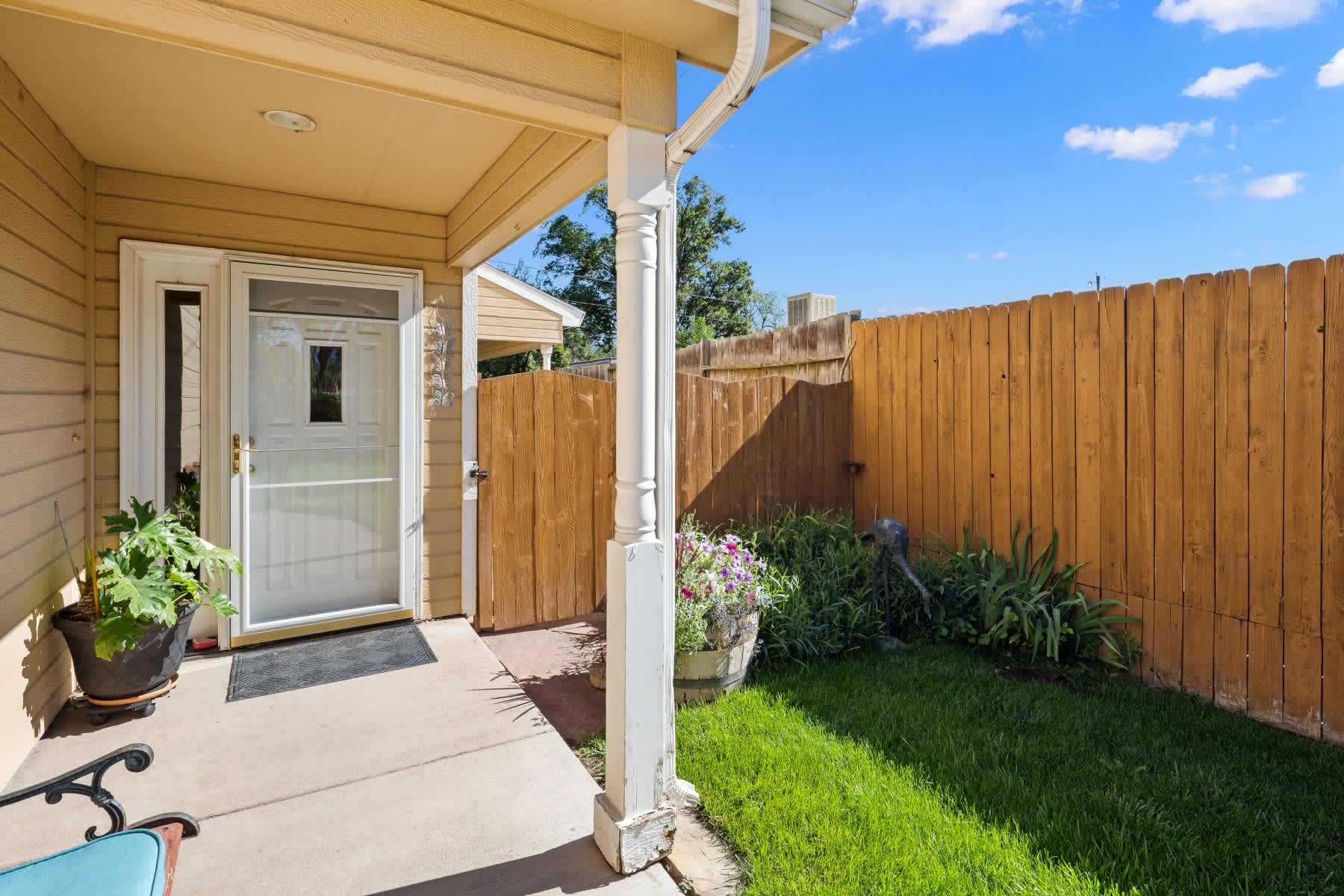 951 Euclid Avenue – photo 2