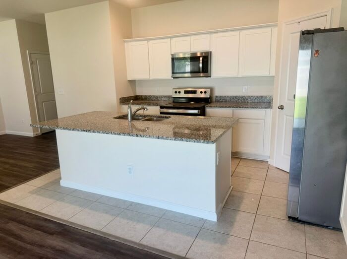 2257 Litchfield Loop – photo 4