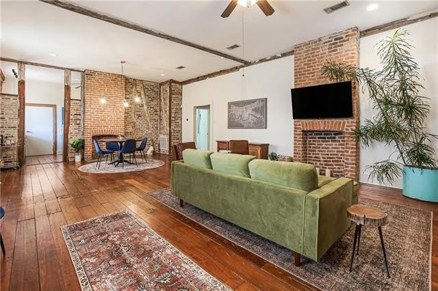 536 Jackson Avenue – photo 4