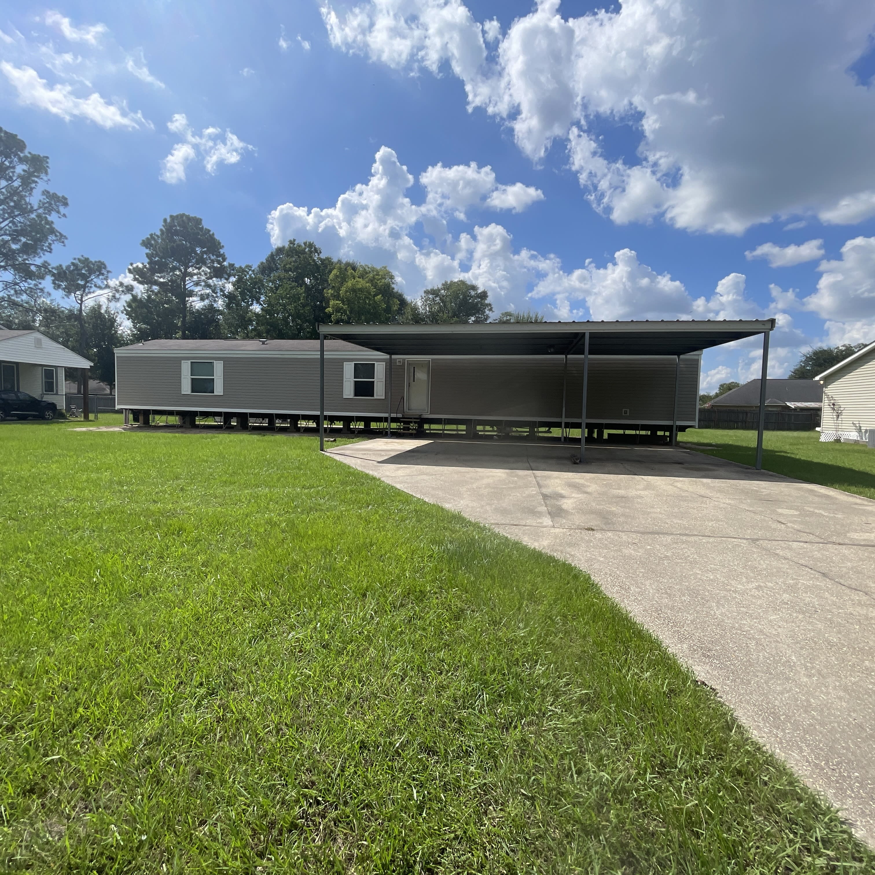 2312 Robley Dr – photo 1