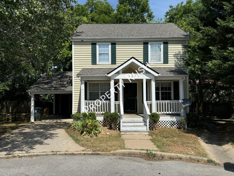 1620 Hickory Place – photo 3