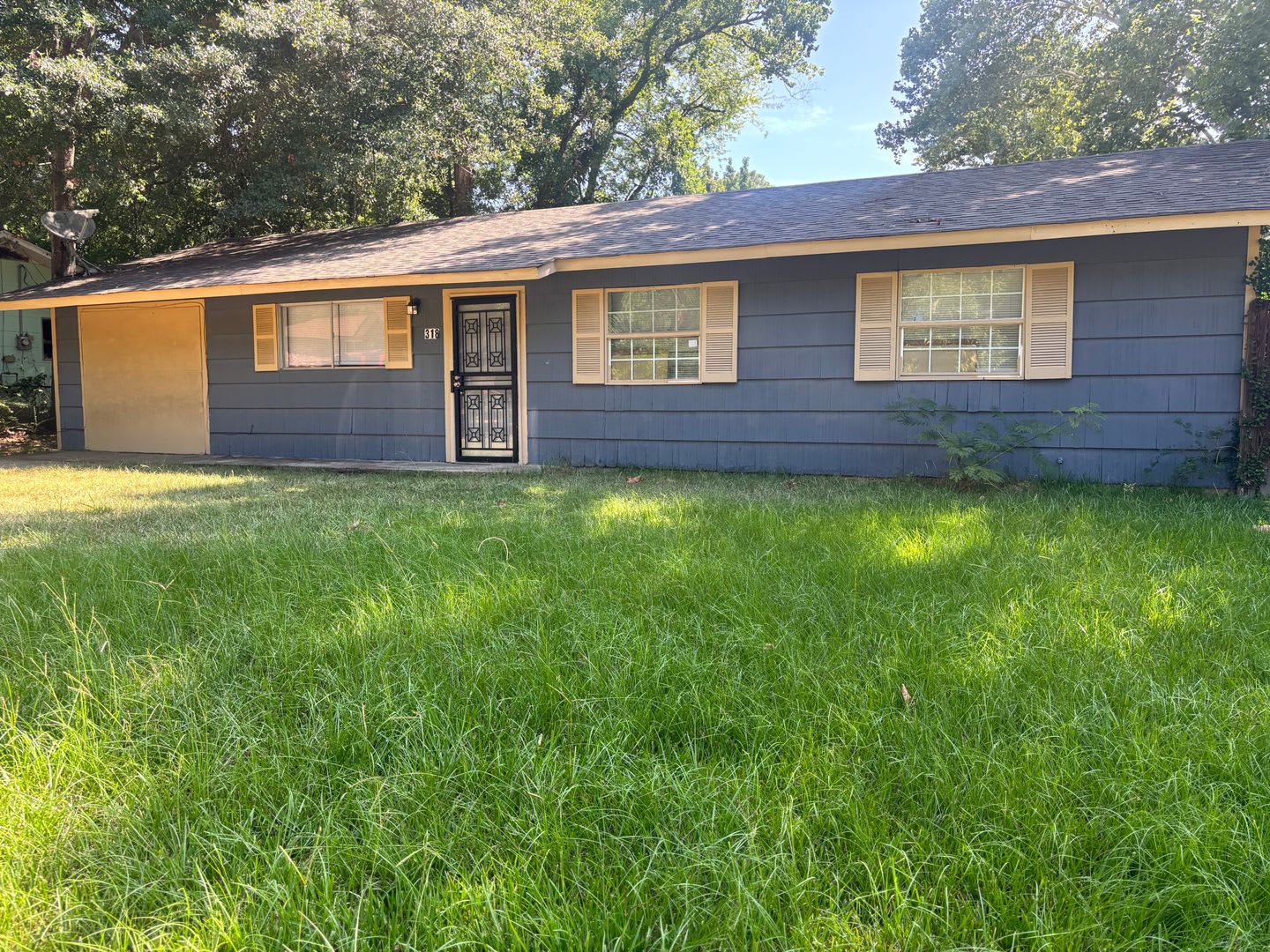 318 Queen Marie Lane Jackson, MS 39209 – photo 1