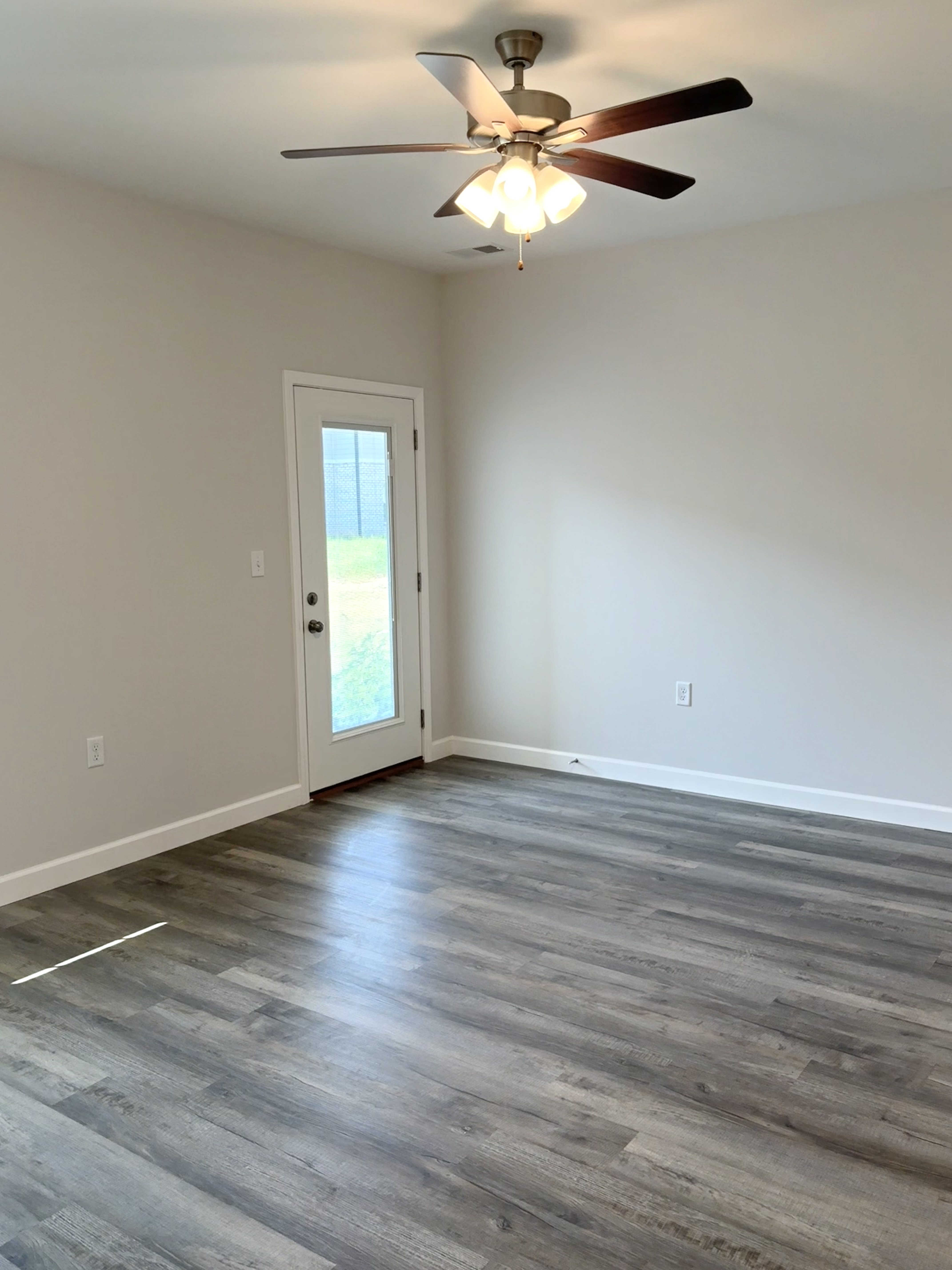 332 Hillview Mills Blvd – photo 3