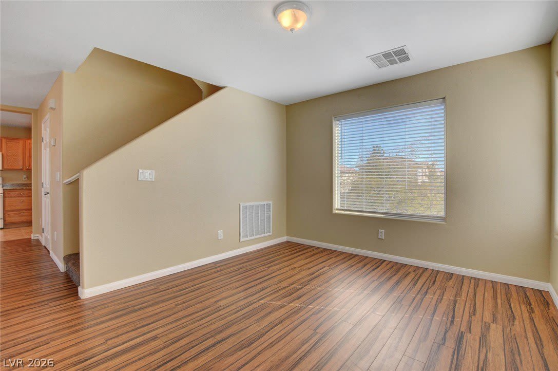 10254 Ladybug Bend Street – photo 4