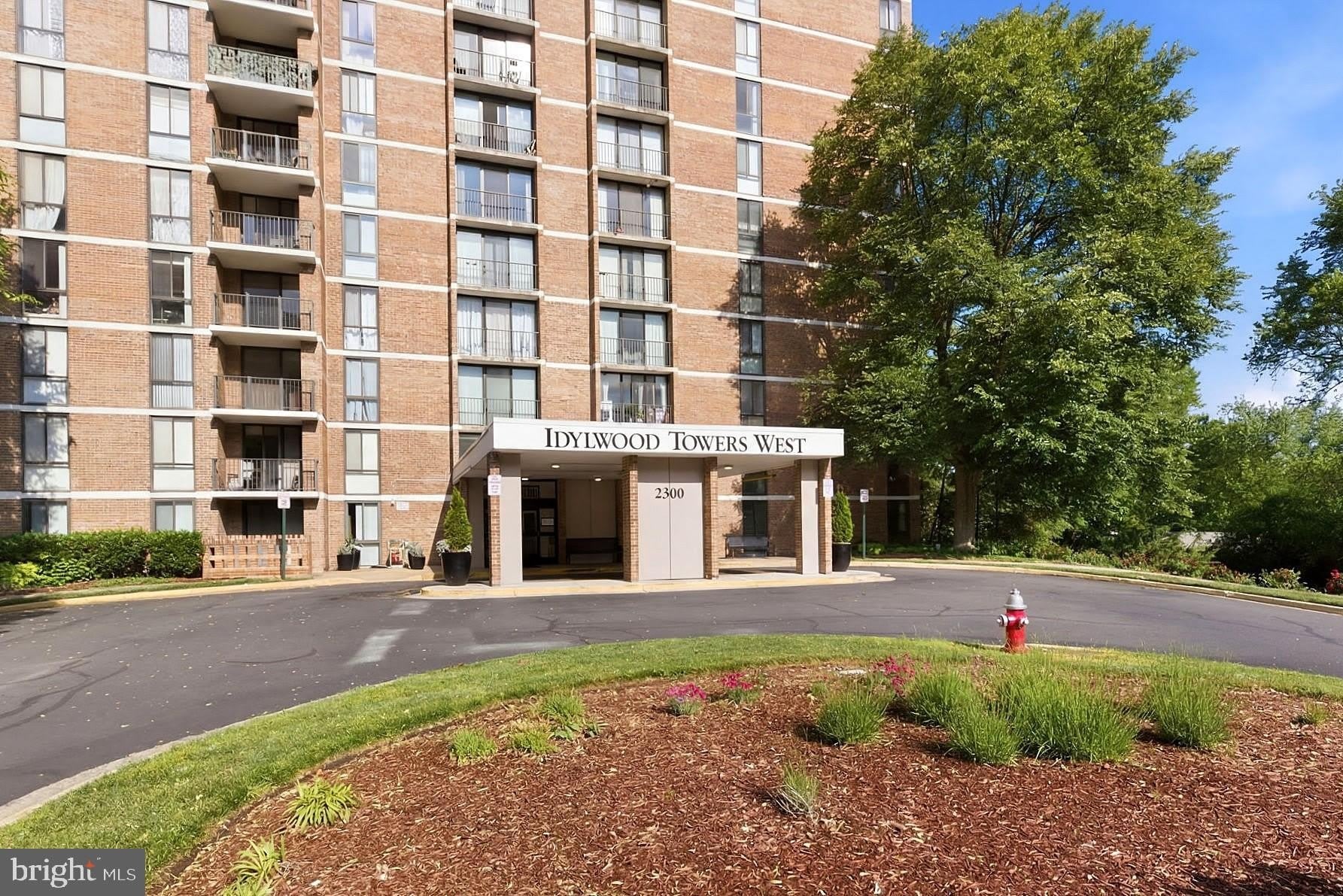2300-713 PIMMIT Drive – photo 2