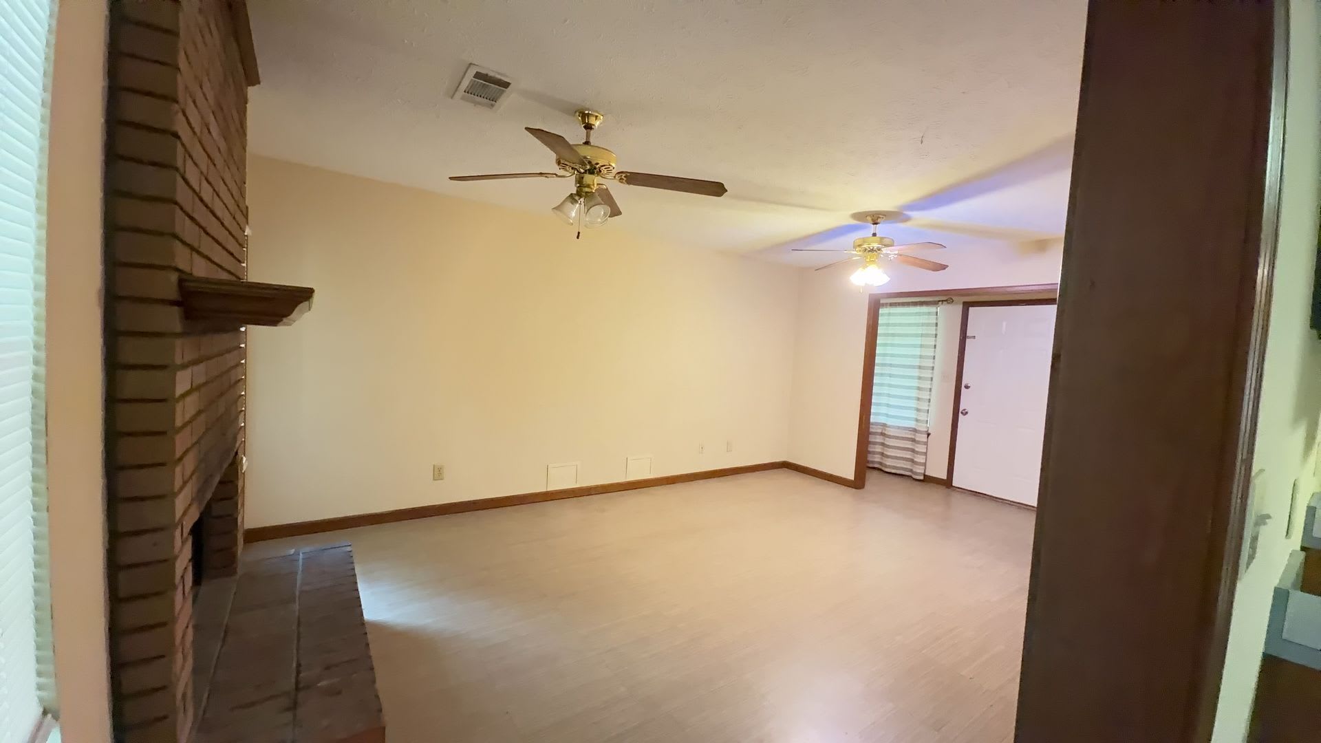 103 Valley Creek Dr – photo 2